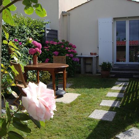 Mer A Pied Vrai Lit Linge Fourni Jardin ブルティニョール・シュル・メール エクステリア 写真