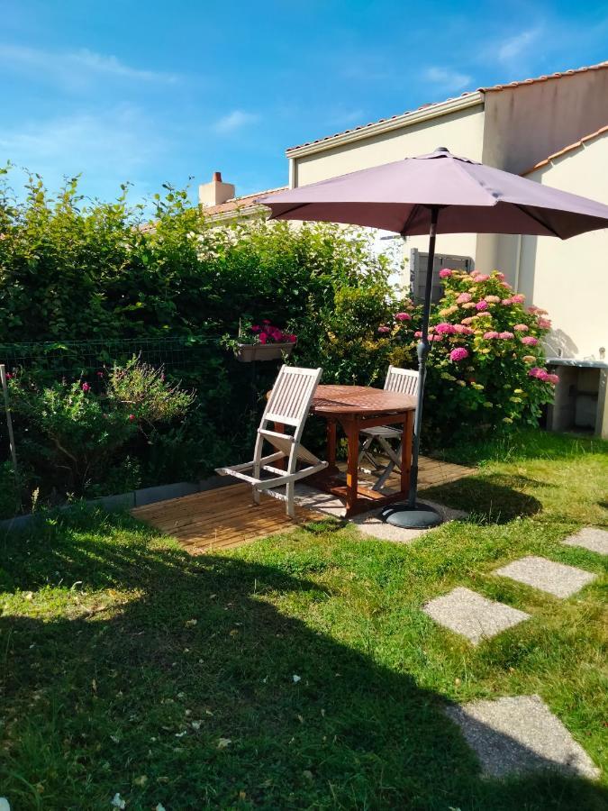 Mer A Pied Vrai Lit Linge Fourni Jardin ブルティニョール・シュル・メール エクステリア 写真